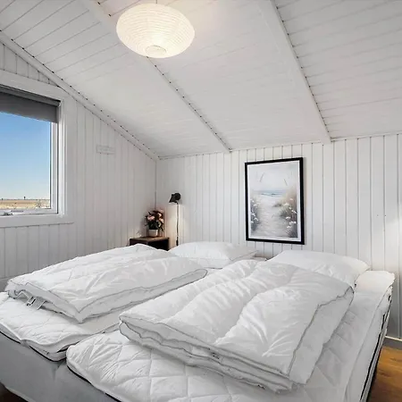 6637-hvide-sande-arvidvej-186 펜션 Bjerregård
